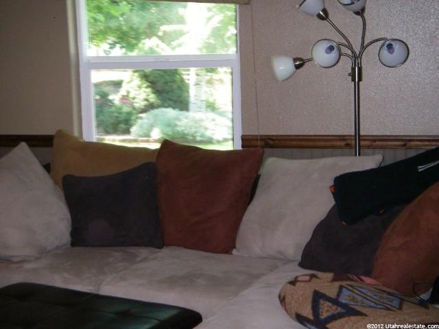 586 Maple Dr, Smithfield, UT 84335 — photo 6