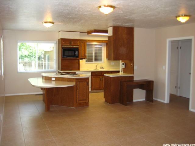 438 W 3400 S, Bountiful, UT 84010 — photo 5