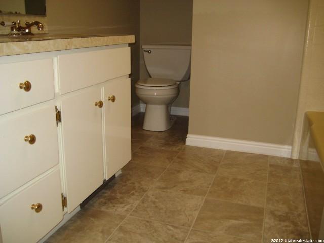 4373 S 2150 W, Roy, UT 84067 — photo 9
