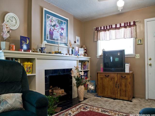 1105 S State St, Clearfield, UT 84015 — photo 3
