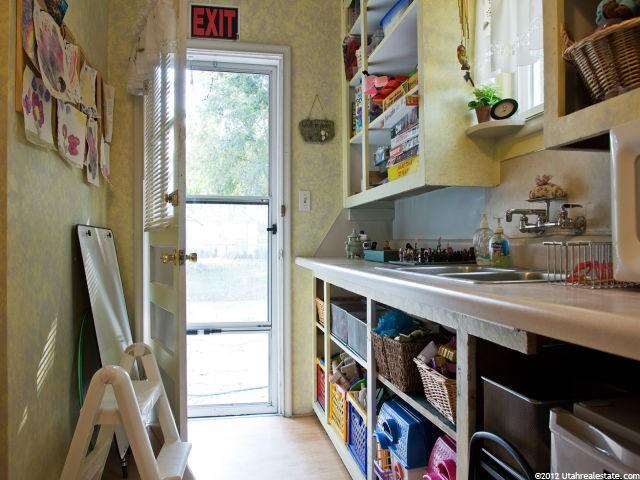 1105 S State St, Clearfield, UT 84015 — photo 5