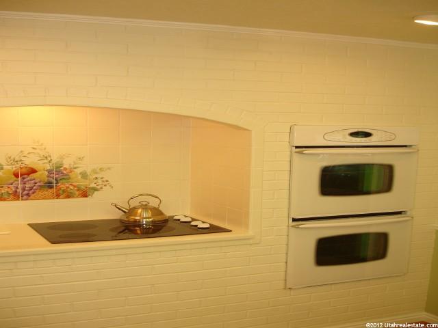 2881 E Melanie Ln S, Uintah, UT 84403 — photo 11