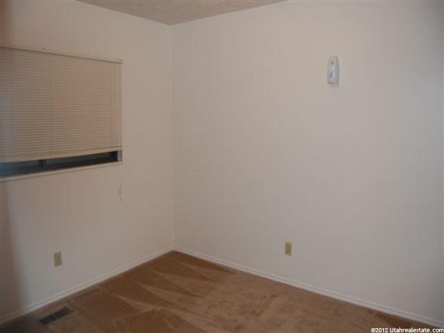 441 W 2400 S, Clearfield, UT 84015 — photo 8