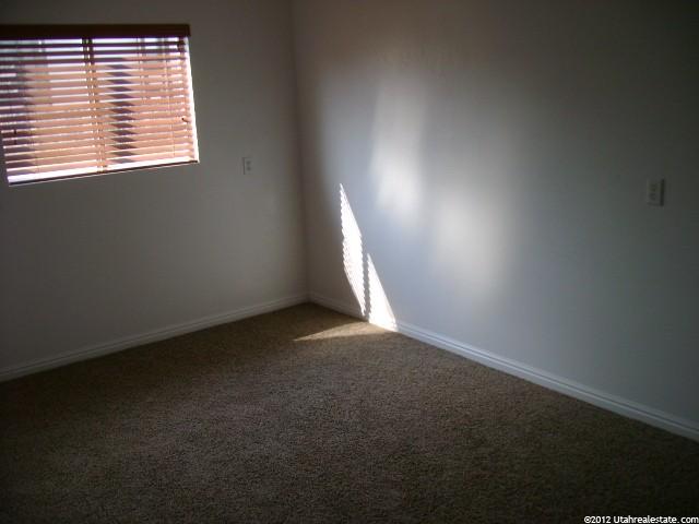 338 E 400 S, Vernal, UT 84078 — photo 7