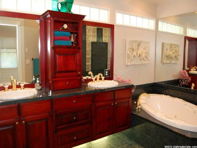 5258 Arapaho Dr, Ogden, UT 84403 — photo 7