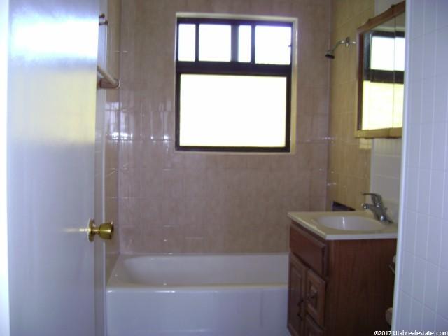 5247 S 2425 W, Roy, UT 84067 — photo 4