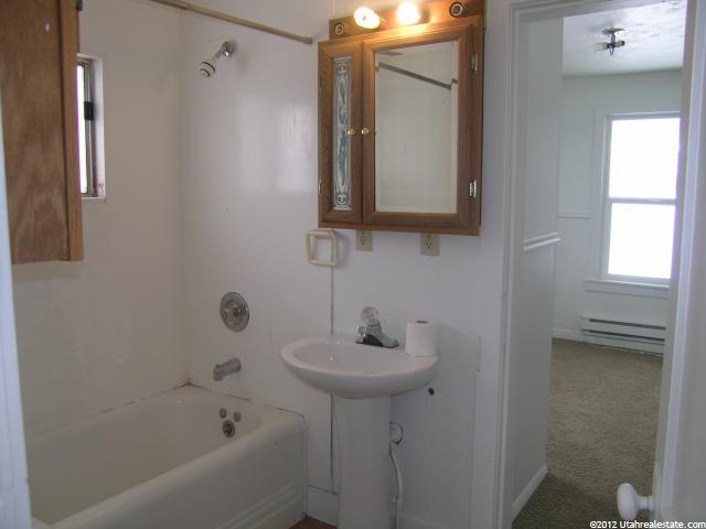 25 E Main St, Bicknell, UT 84715 — photo 5