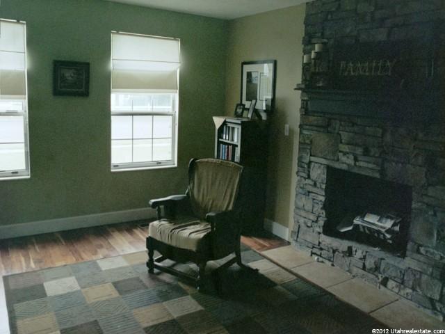 420 S Weaver Ln W, Layton, UT 84041 — photo 3
