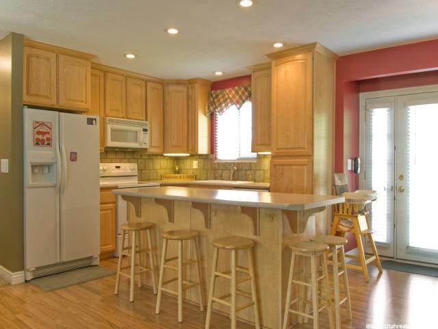 444 W 950 N, Centerville, UT 84014 — photo 2
