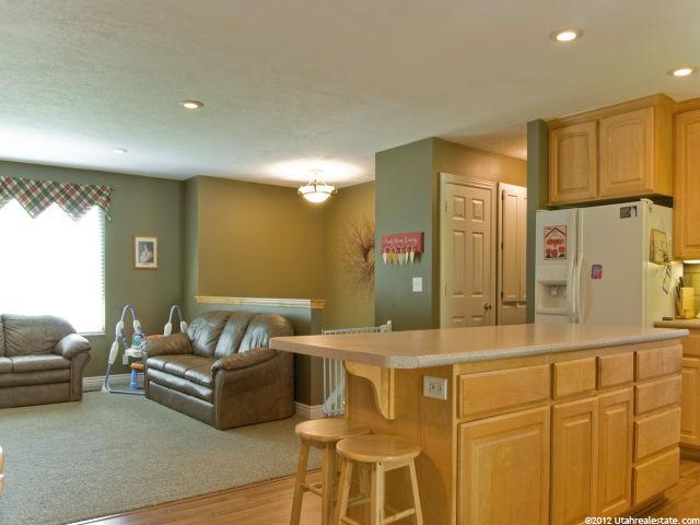 444 W 950 N, Centerville, UT 84014 — photo 4
