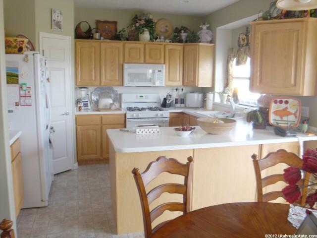 1020 E Wyndom Way, Layton, UT 84040 — photo 4