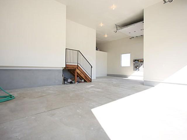 2107 Heritage Dr, Farr West, UT 84404 — photo 6