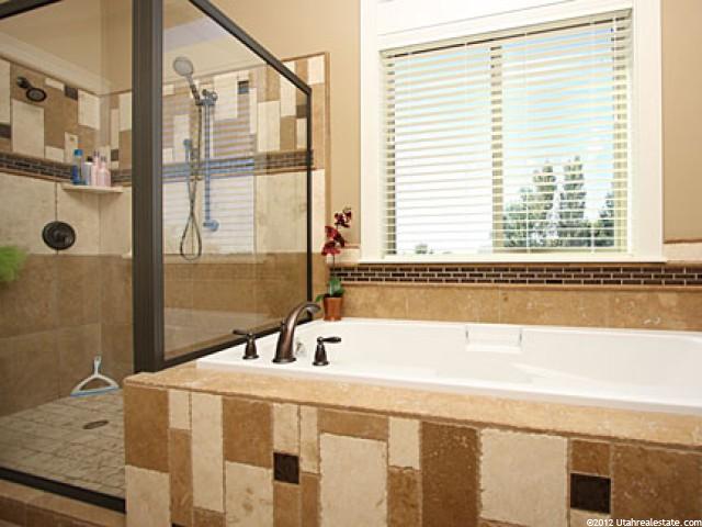 2107 Heritage Dr, Farr West, UT 84404 — photo 8