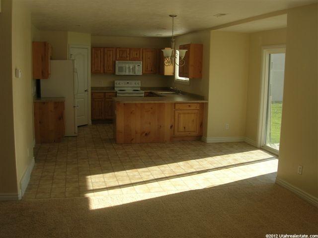 2236 N 880 W, West Bountiful, UT 84087 — photo 4
