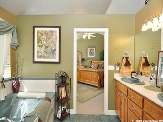 1333 W 2425 S, Syracuse, UT 84075 — photo 8