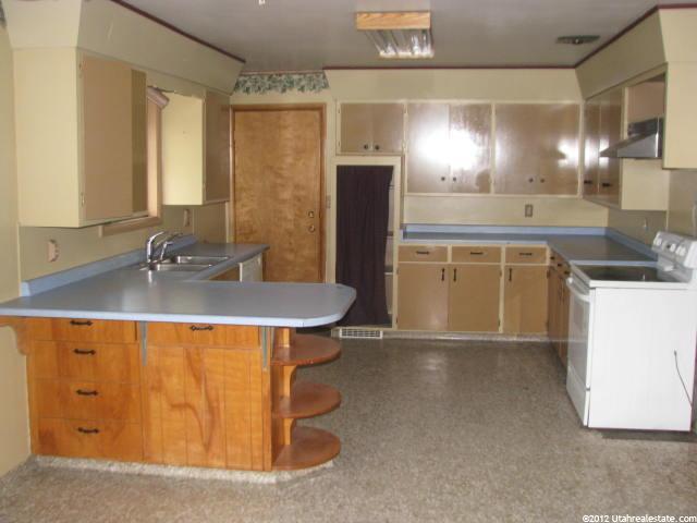 149 Orchard Ave, Ogden, UT 84404 — photo 2