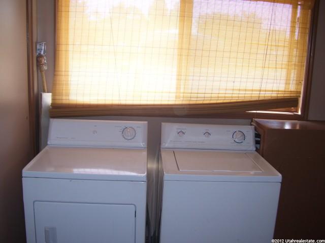 1016 W 800 N, Clinton, UT 84015 — photo 3