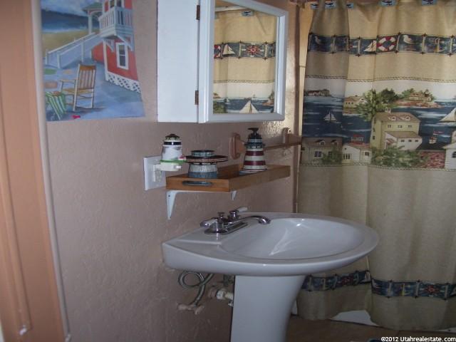 1016 W 800 N, Clinton, UT 84015 — photo 7