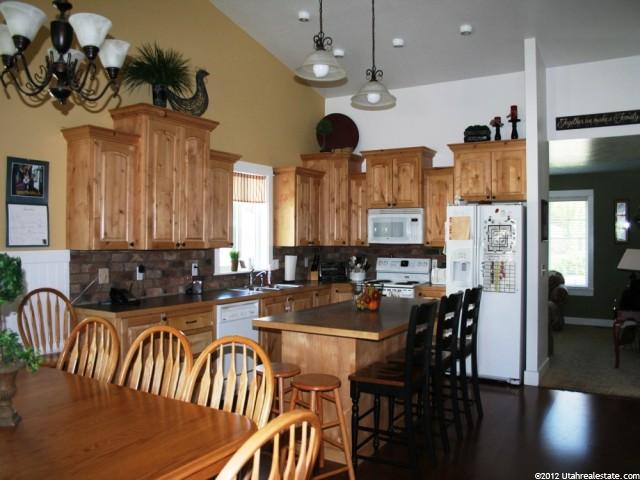 293 Hammond Ln, Providence, UT 84332 — photo 3