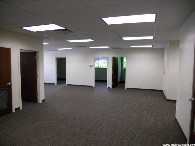4525 S 2300 E, Holladay, UT 84117 — photo 9