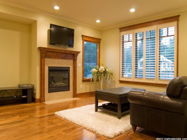4468 S 2300 E, Holladay, UT 84124 — photo 2