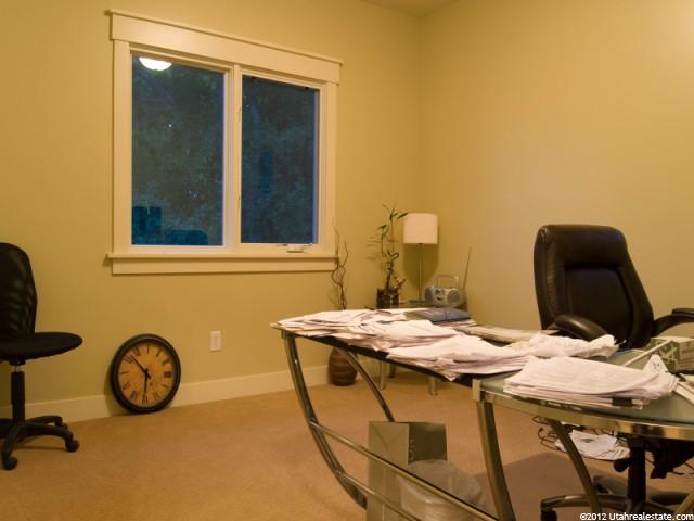 4468 S 2300 E, Holladay, UT 84124 — photo 10
