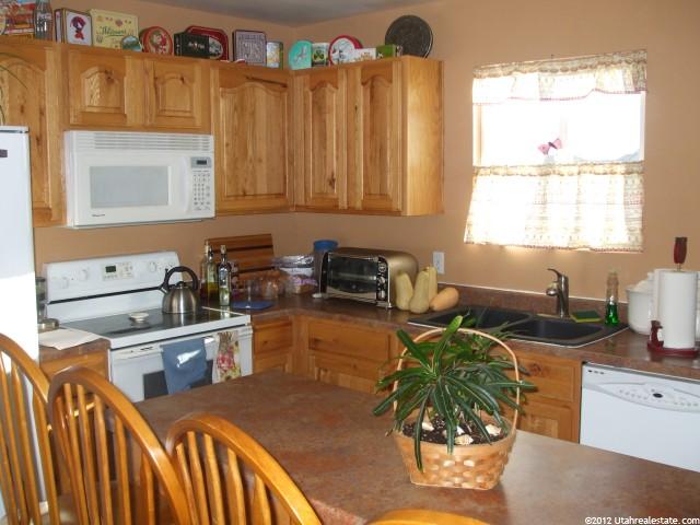 1946 S 875 E, Clearfield, UT 84015 — photo 5