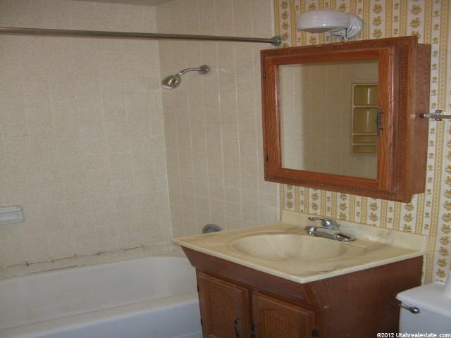 1045 E Smart Ln, Sandy, UT 84094 — photo 9