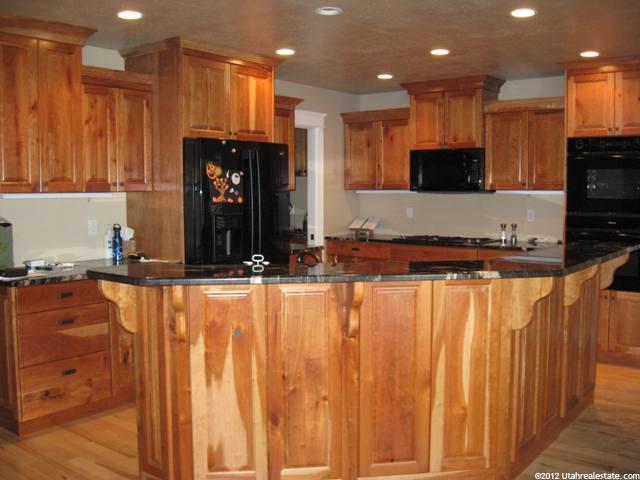 823 W 3225 N, Pleasant View, UT 84414 — photo 7