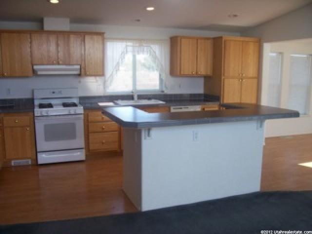 115 S 400 E, Delta, UT 84624 — photo 5