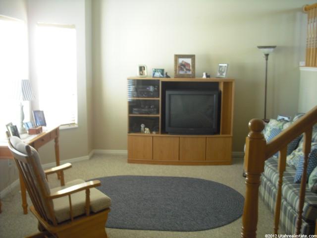 1083 N 2575 W, Layton, UT 84041 — photo 4