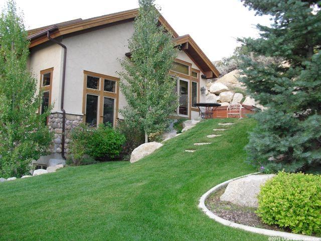 10215 Grayboulder Ct, Sandy, UT 84092 — photo 3