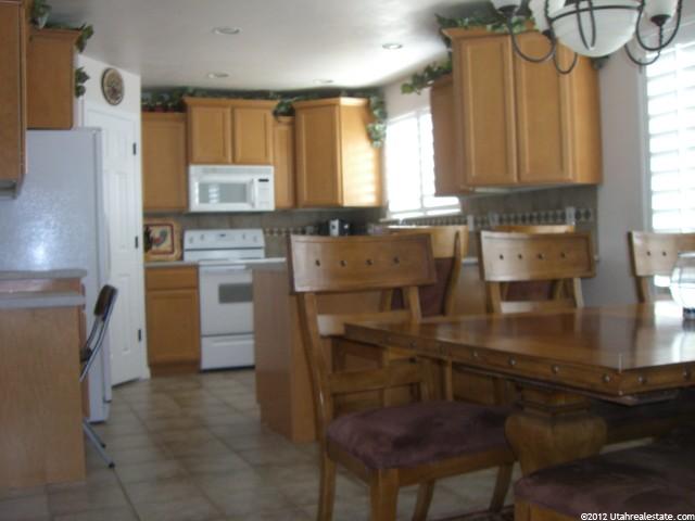 10213 Sandy Willows Cv, Sandy, UT 84070 — photo 4
