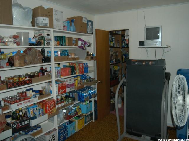 92 E 3000 S, Bountiful, UT 84010 — photo 10