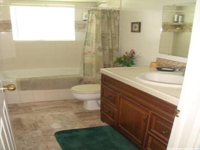 4974 S 3325 W, Roy, UT 84067 — photo 6