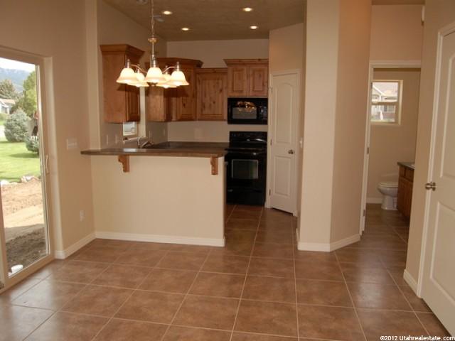 1005 N 740 W, Centerville, UT 84014 — photo 2