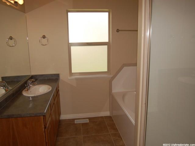 1005 N 740 W, Centerville, UT 84014 — photo 6