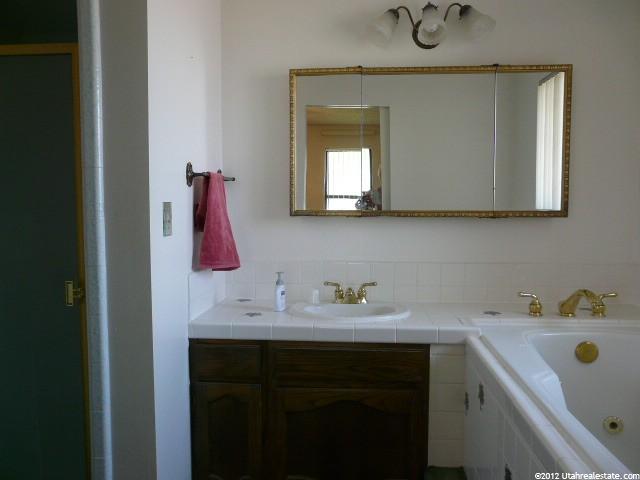 50 E 600 S, Mt Pleasant, UT 84647 — photo 9