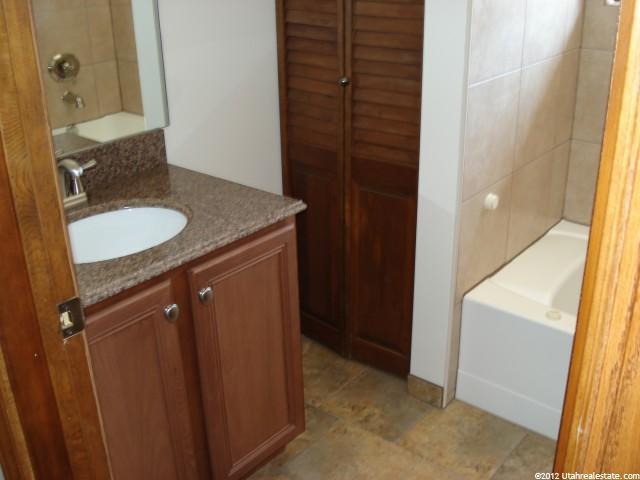 875 E 450 S, Clearfield, UT 84015 — photo 3