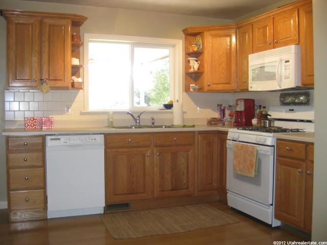 474 E 400 S, River Heights, UT 84321 — photo 5