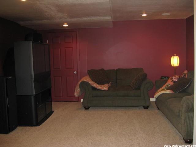 474 E 400 S, River Heights, UT 84321 — photo 8