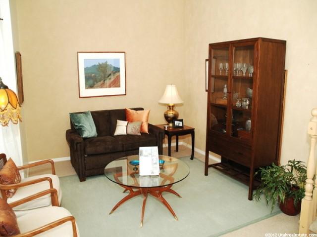 578 E Downing St, Midvale, UT 84047 — photo 3