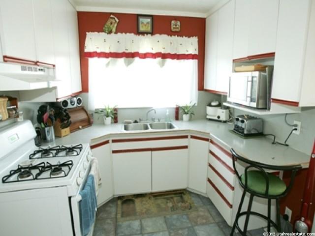40 E 400 S, Bountiful, UT 84010 — photo 3