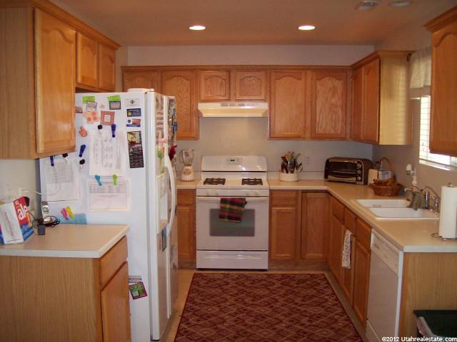 733 E 2000 S, Clearfield, UT 84015 — photo 4
