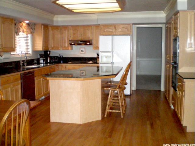 1888 Foxmoor Pl, Sandy, UT 84092 — photo 2