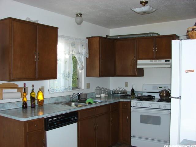 2141 S 150 W, Clearfield, UT 84015 — photo 4