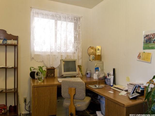 118 N Terrace Dr, Clearfield, UT 84015 — photo 8