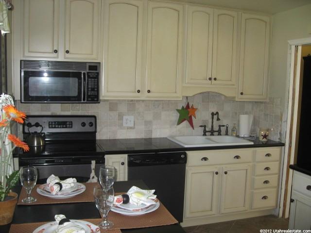 5914 S 2600 W, Roy, UT 84067 — photo 3