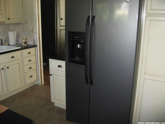 5914 S 2600 W, Roy, UT 84067 — photo 5