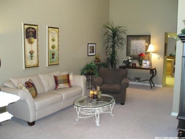 6941 S 825 E, Midvale, UT 84047 — photo 2